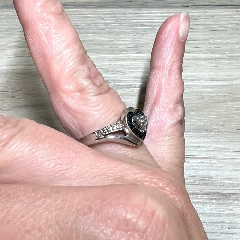 Vintage Designer Signed Sterling Silver Sapphire & Diamond Heart Ring, Size 6.5 - Picture 8 of 10